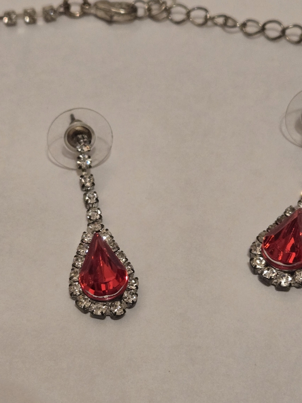 Red Teardrop Crystal Necklace & Earring Set - Designer Look - Picture 6 of 7